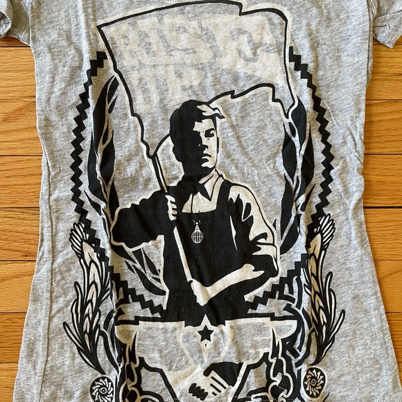 NWOT Rise Up graphic tee - Picture 2 of 4